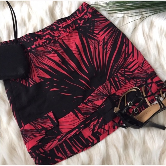 •The Limited• palm print mini skirt - Picture 1 of 4